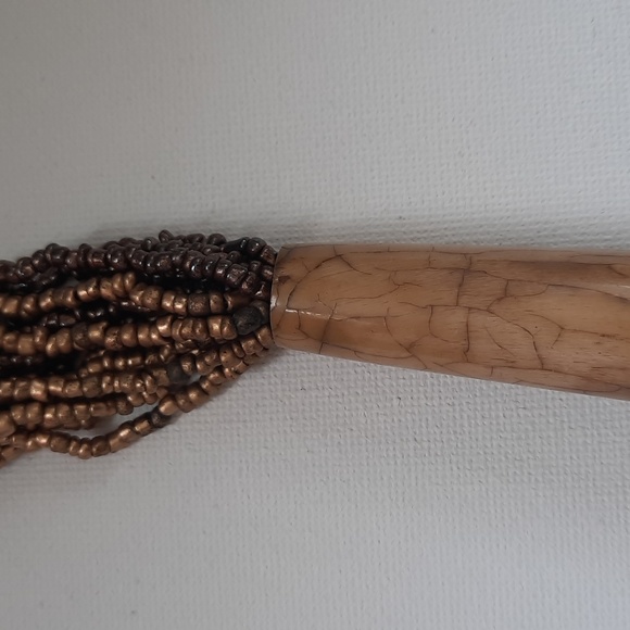 Elegant Horn Beaded Necklace - Picture 4 of 6